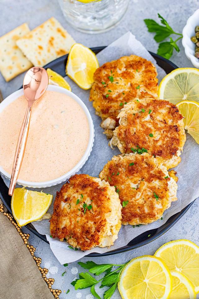 Crab Cakes by Noni