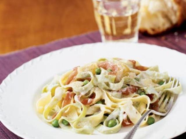 Double Fettuccine with Peas and Prosciutto by Noni